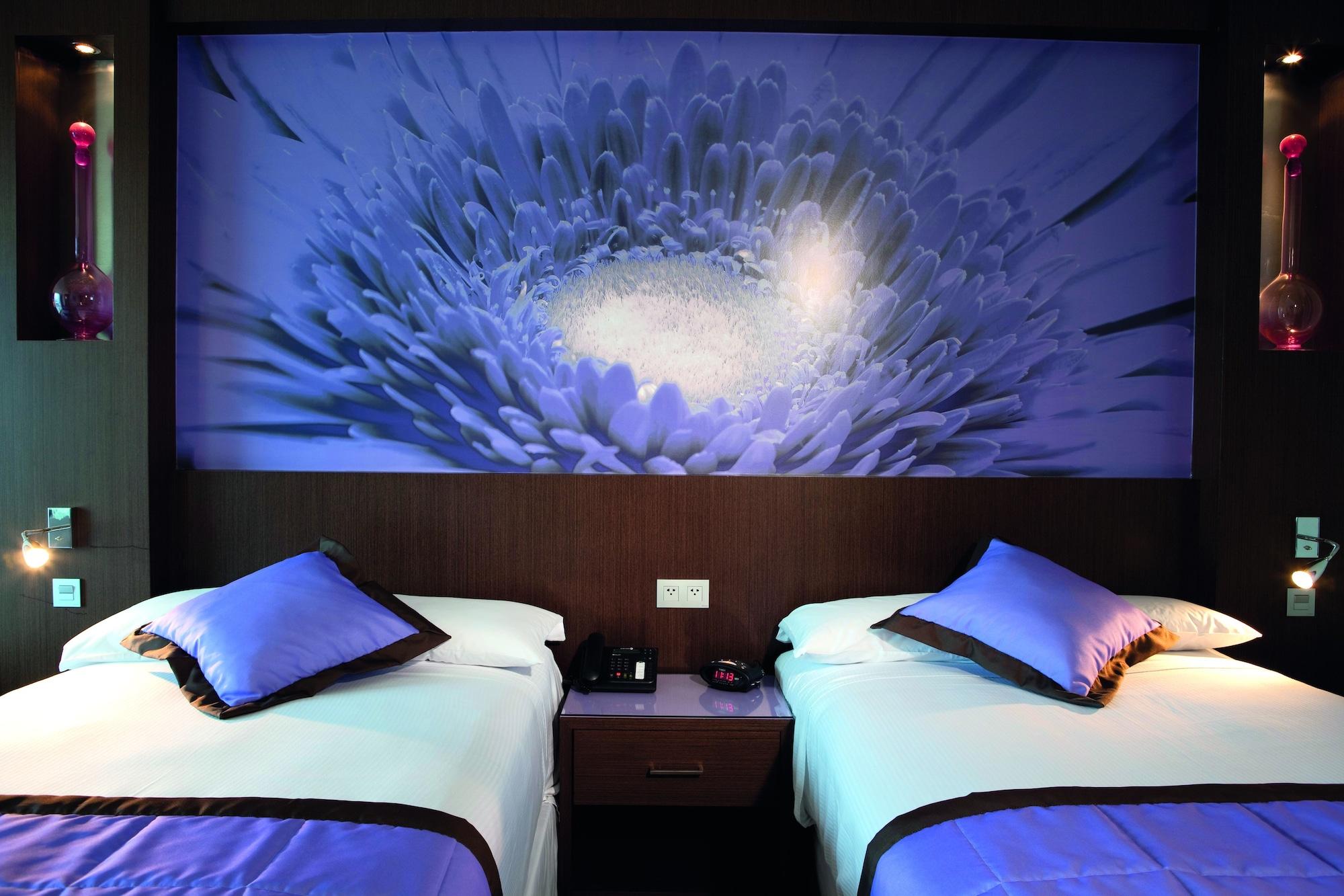 Hotel Riu Plaza Guadalajara Extérieur photo