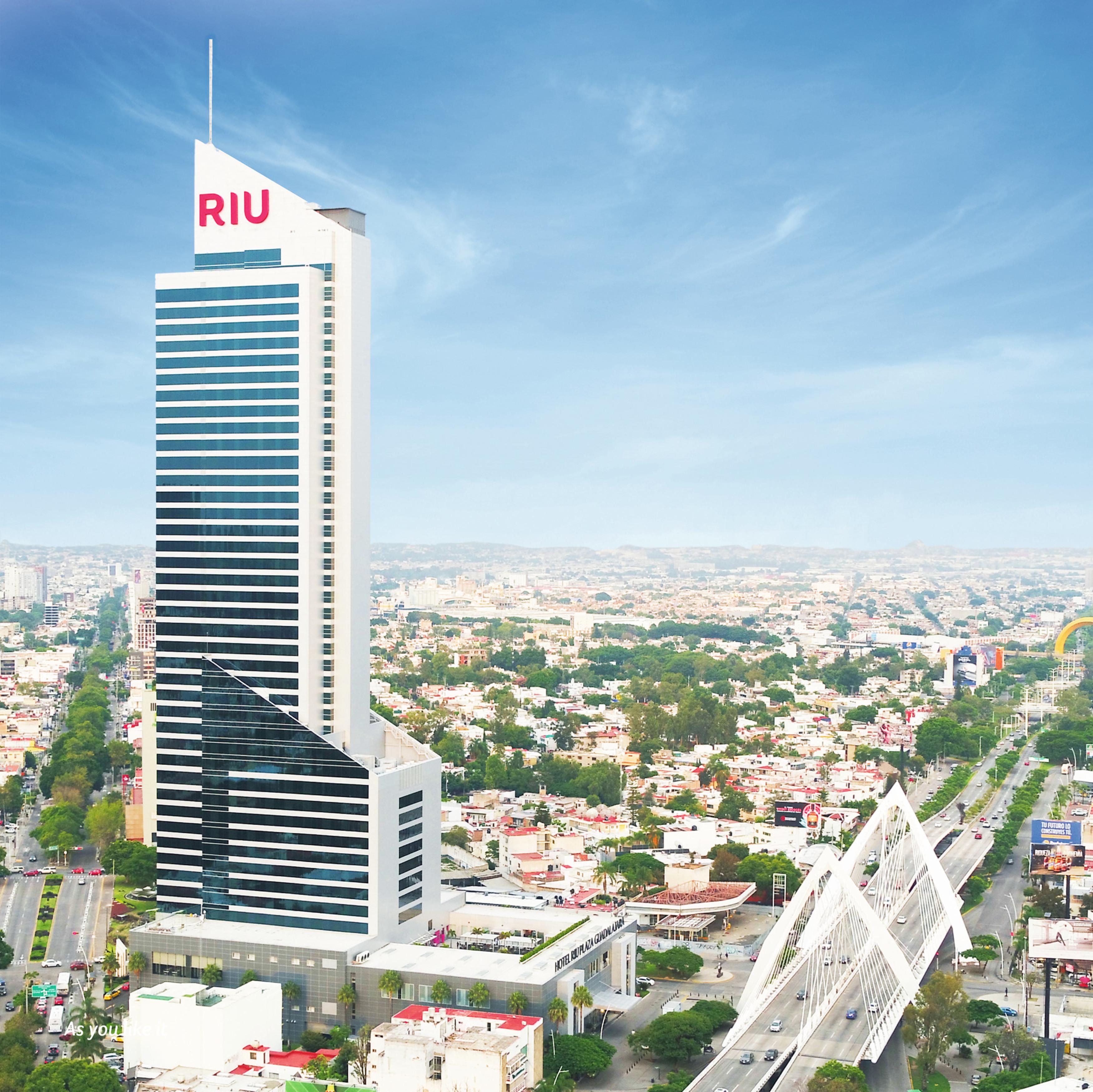 Hotel Riu Plaza Guadalajara Extérieur photo