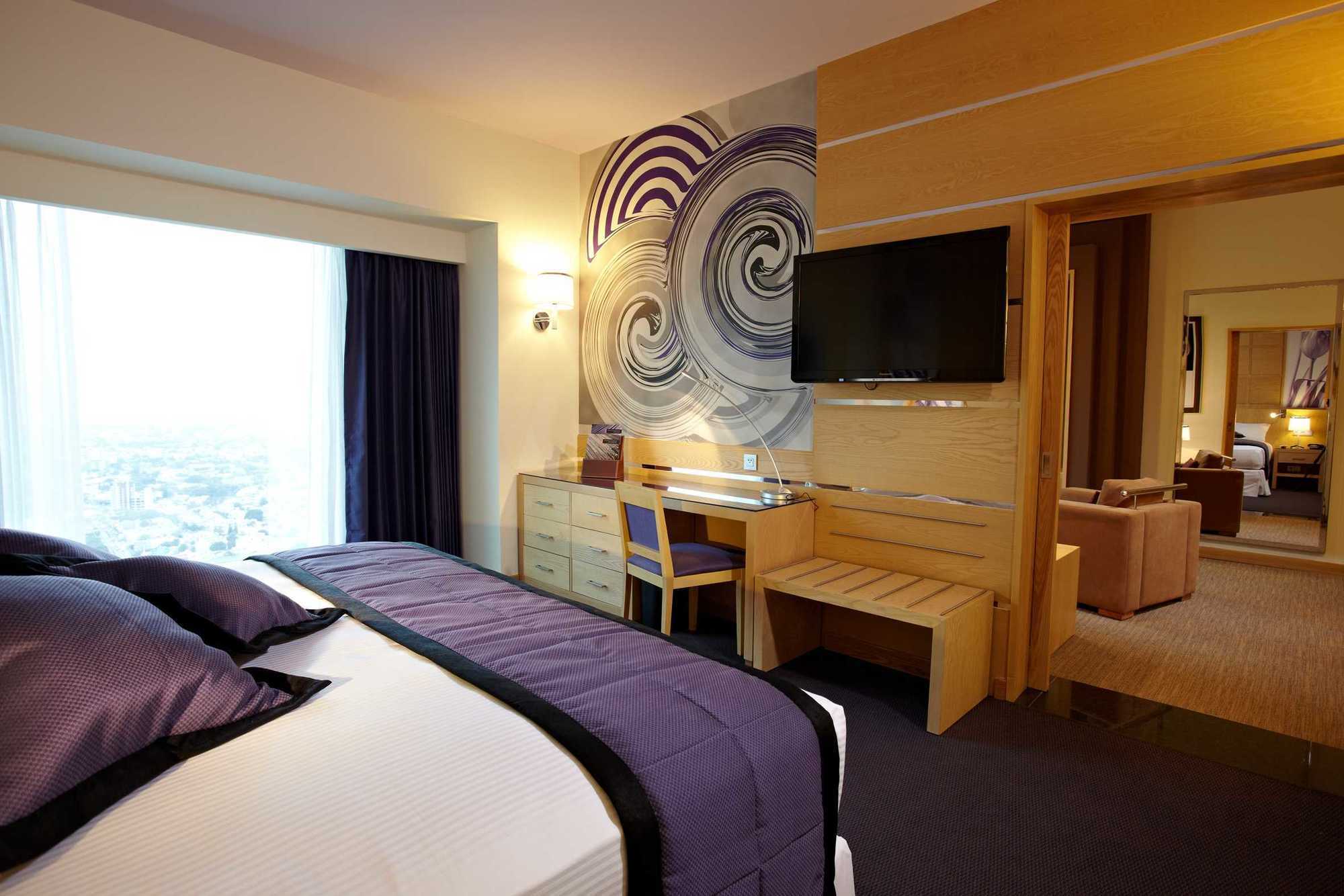 Hotel Riu Plaza Guadalajara Extérieur photo